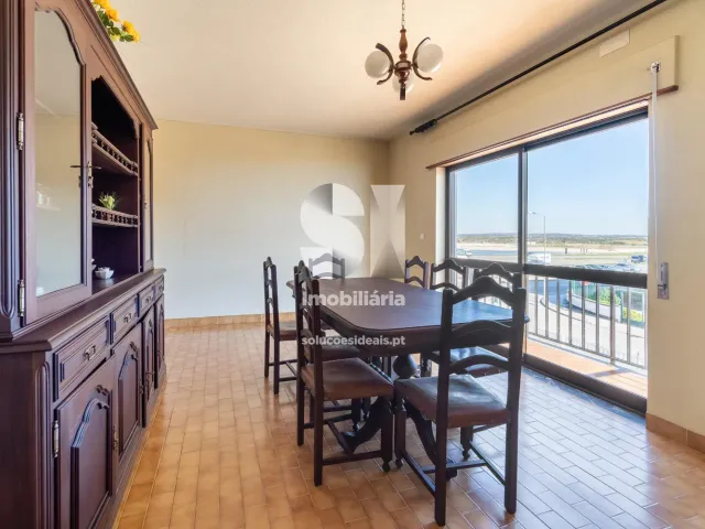 Moradia > T6 - Vieira de Leiria, Marinha Grande, Leiria - Miniatura: 21/35