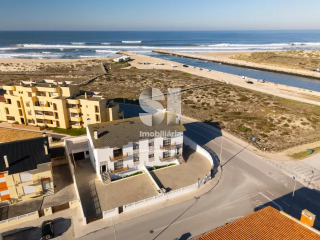 Moradia > T6 - Vieira de Leiria, Marinha Grande, Leiria - Miniatura: 32/35