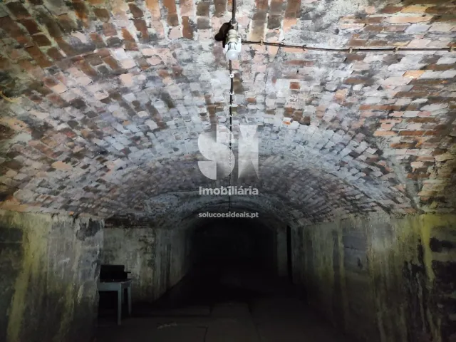 Armaz�m T0 - Arcos, Anadia, Aveiro - Miniatura: 9/32