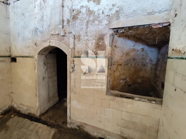 Armaz�m T0 - Arcos, Anadia, Aveiro - Miniatura: 21/32