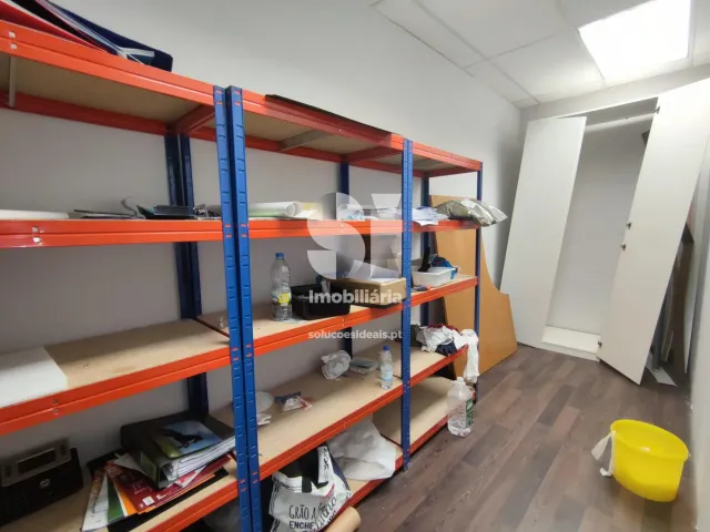 Armaz�m T0 - Santo Tirso, Santo Tirso, Porto - Miniatura: 11/37