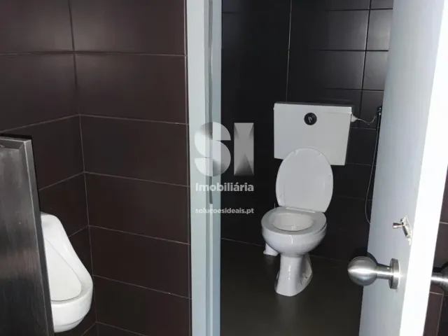 Armaz�m T0 - Santo Tirso, Santo Tirso, Porto - Miniatura: 15/37