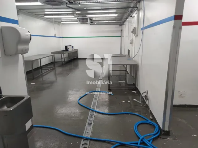 Armaz�m T0 - Santo Tirso, Santo Tirso, Porto - Miniatura: 21/37