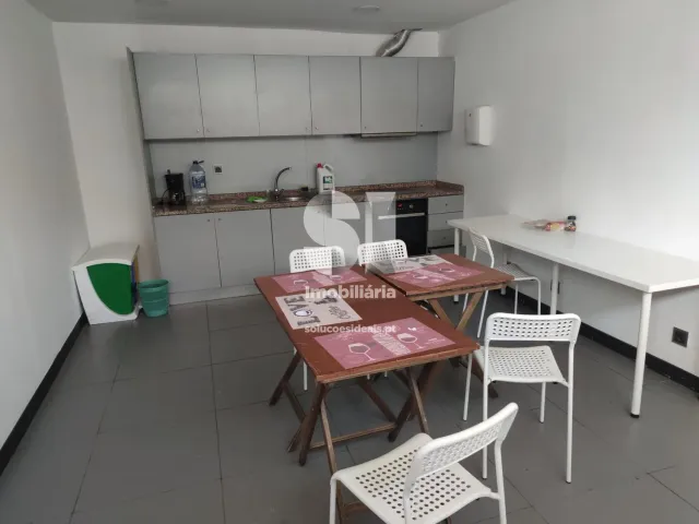 Armaz�m T0 - Santo Tirso, Santo Tirso, Porto - Miniatura: 25/37