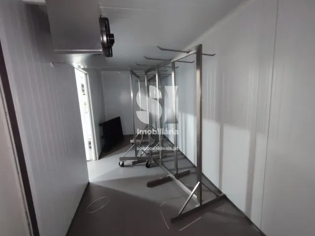 Armaz�m T0 - Santo Tirso, Santo Tirso, Porto - Miniatura: 29/37