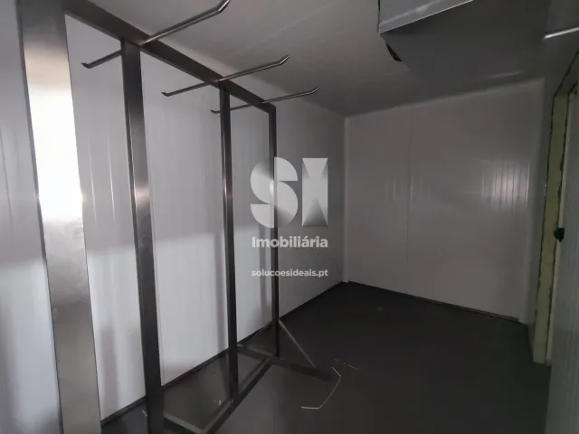 Armaz�m T0 - Santo Tirso, Santo Tirso, Porto - Miniatura: 30/37