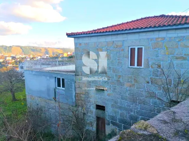 Moradia T4 - Cumieira, Santa Marta de Penagui�o, Vila Real - Miniatura: 2/29