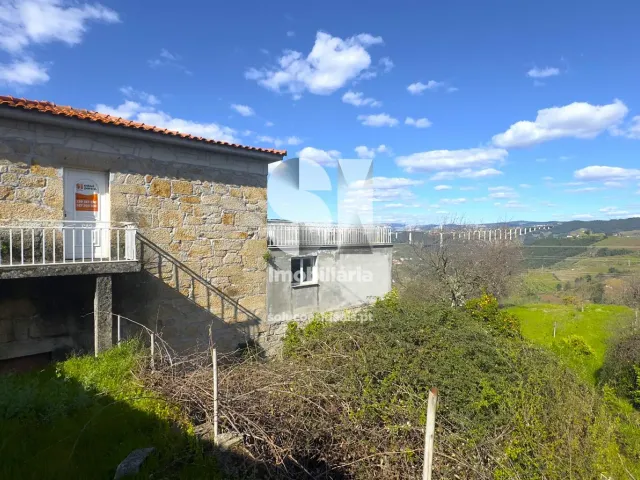 Moradia T4 - Cumieira, Santa Marta de Penagui�o, Vila Real - Miniatura: 4/29