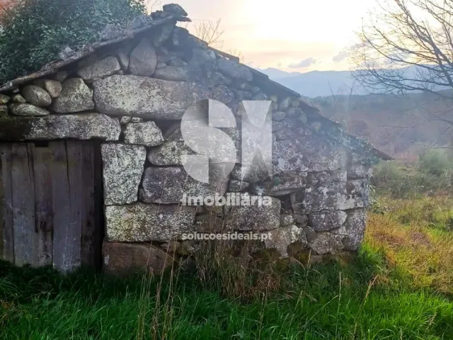 Terreno Urbano T0 - Uni�o Das Freguesias De Mou��s E Lamares, Vila Real, Vila Real - Imagem grande