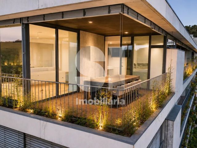 Apartamento T4 - Santo Ant�nio dos Olivais, Coimbra, Coimbra - Imagem grande