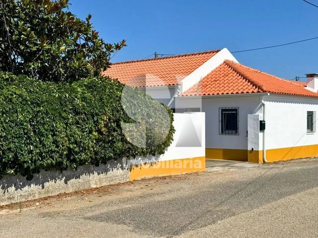 Moradia T2 - Lourinh�, Lourinh�, Lisboa - Imagem grande