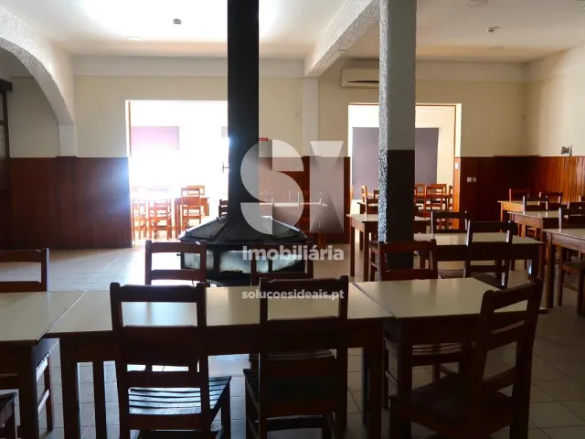 Bar/Restaurante T0 - S�o Martinho da Corti�a, Arganil, Coimbra