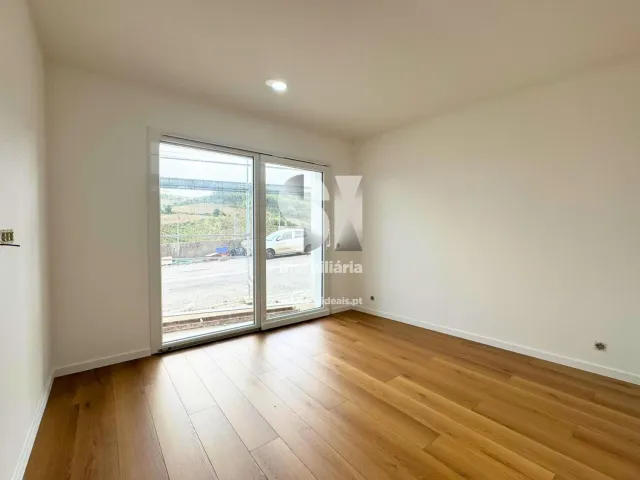 Apartamento T3 - Vilar, Cadaval, Lisboa - Miniatura: 22/41