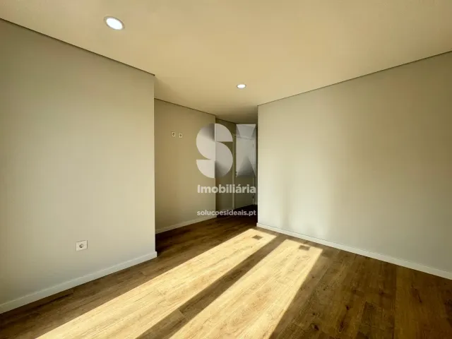 Moradia T0 - Santa Clara, Coimbra, Coimbra - Miniatura: 11/18