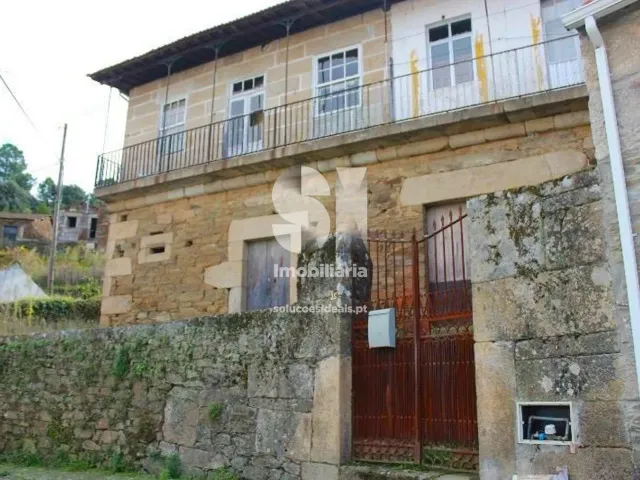 Moradia T2 - Sanfins do Douro, Alij�, Vila Real - Miniatura: 3/29