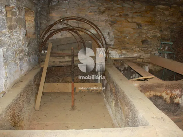 Moradia T2 - Sanfins do Douro, Alij�, Vila Real - Miniatura: 12/29