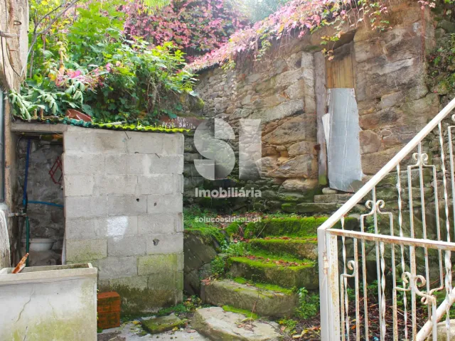 Moradia T2 - Sanfins do Douro, Alij�, Vila Real - Miniatura: 16/29