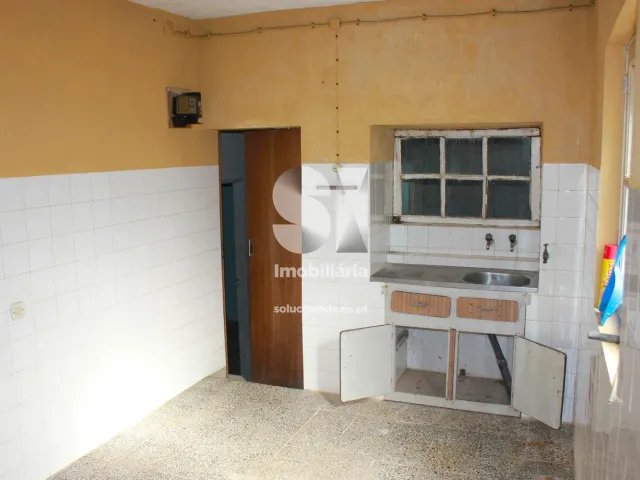 Moradia T2 - Sanfins do Douro, Alij�, Vila Real - Miniatura: 18/29