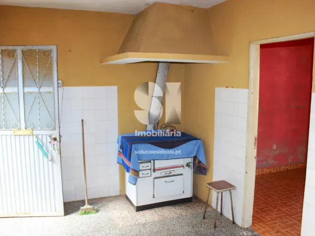 Moradia T2 - Sanfins do Douro, Alij�, Vila Real - Miniatura: 19/29