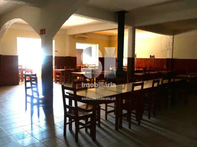 Bar/Restaurante T0 - S�o Martinho da Corti�a, Arganil, Coimbra - Miniatura: 3/37