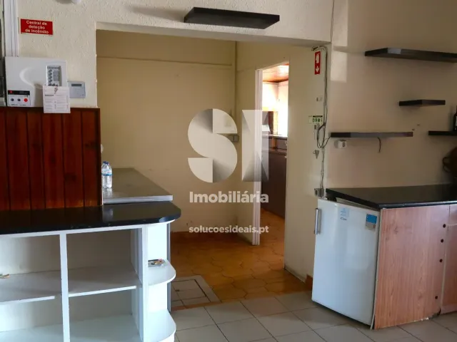 Bar/Restaurante T0 - S�o Martinho da Corti�a, Arganil, Coimbra - Miniatura: 7/37