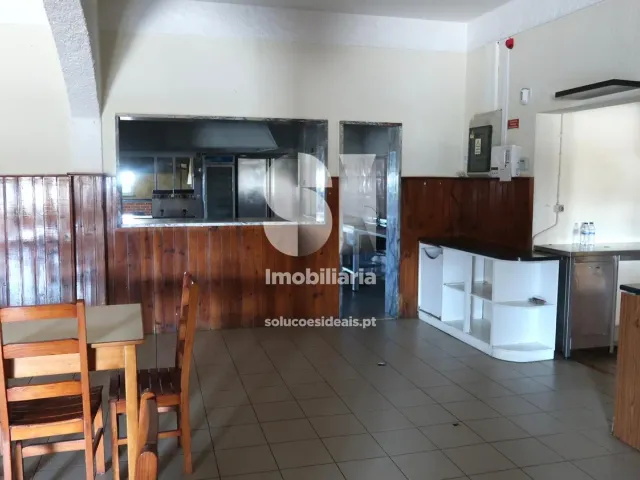 Bar/Restaurante T0 - S�o Martinho da Corti�a, Arganil, Coimbra - Miniatura: 12/37