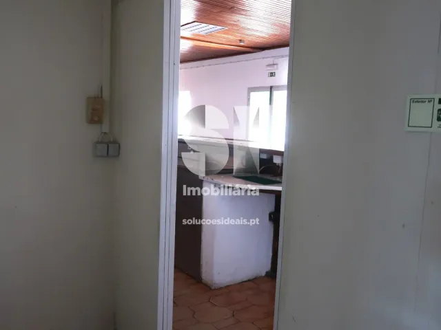 Bar/Restaurante T0 - S�o Martinho da Corti�a, Arganil, Coimbra - Miniatura: 13/37