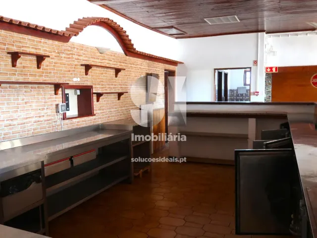 Bar/Restaurante T0 - S�o Martinho da Corti�a, Arganil, Coimbra - Miniatura: 15/37