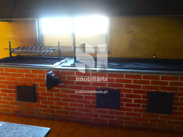 Bar/Restaurante T0 - S�o Martinho da Corti�a, Arganil, Coimbra - Miniatura: 17/37