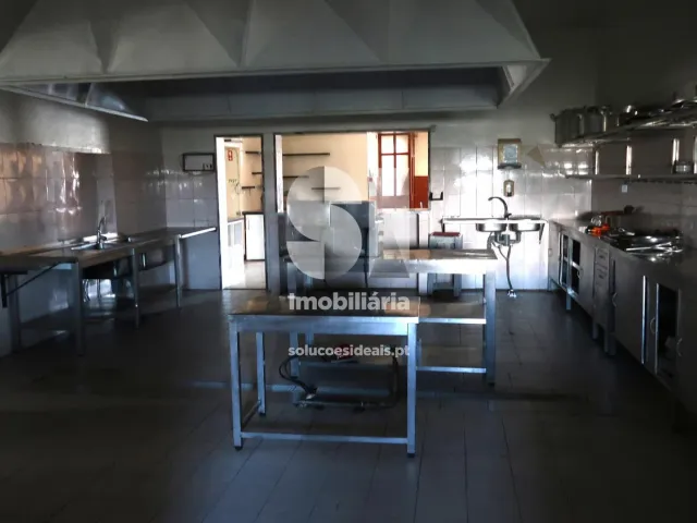 Bar/Restaurante T0 - S�o Martinho da Corti�a, Arganil, Coimbra - Miniatura: 19/37