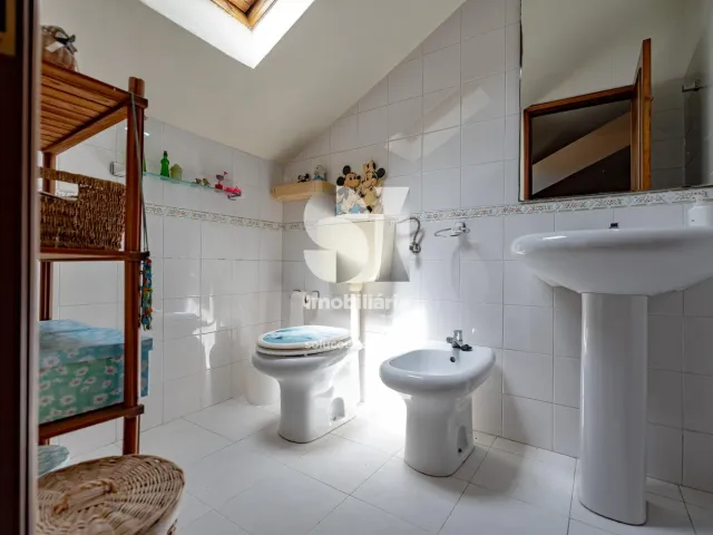 Moradia T4 - Alfeizer�o, Alcoba�a, Leiria - Miniatura: 23/29