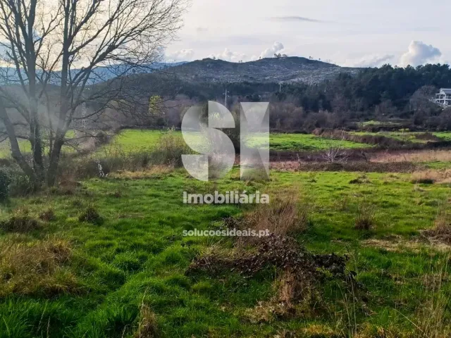 Terreno Urbano T0 - Uni�o Das Freguesias De Mou��s E Lamares, Vila Real, Vila Real - Miniatura: 1/9