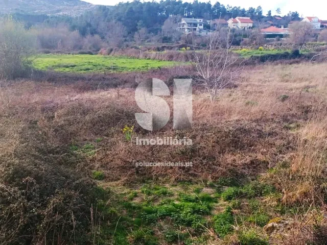 Terreno Urbano T0 - Uni�o Das Freguesias De Mou��s E Lamares, Vila Real, Vila Real - Miniatura: 4/9