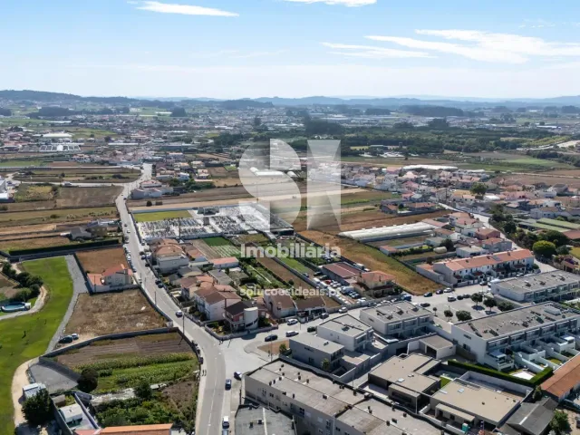 Moradia T4 - A Ver-o-Mar, P�voa de Varzim, Porto - Miniatura: 33/43