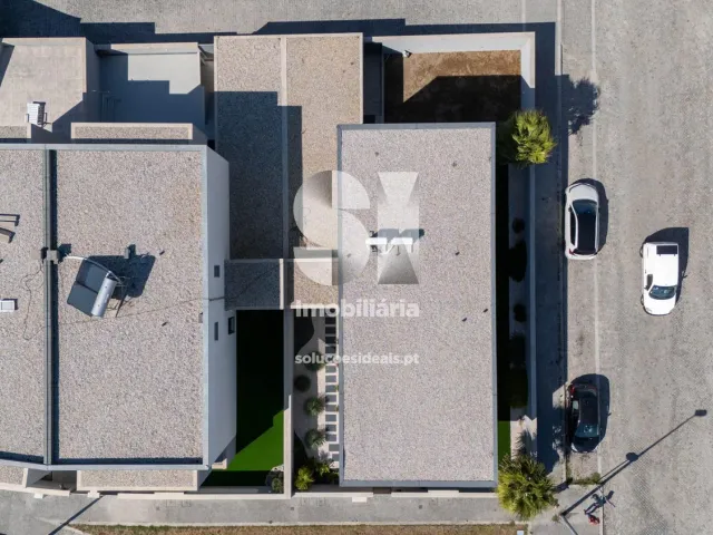 Moradia T4 - A Ver-o-Mar, P�voa de Varzim, Porto - Miniatura: 37/43