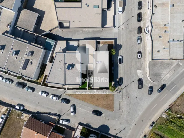 Moradia T4 - A Ver-o-Mar, P�voa de Varzim, Porto - Miniatura: 38/43