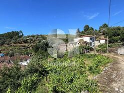 Moradia T2 - Sanfins do Douro, Alij�, Vila Real - Miniatura: 3/29