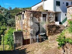 Moradia T2 - Sanfins do Douro, Alij�, Vila Real - Miniatura: 11/29
