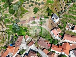 Moradia T2 - Sanfins do Douro, Alij�, Vila Real - Miniatura: 27/29