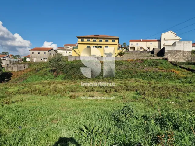 Terreno Urbano T0 - Gandra, Paredes, Porto