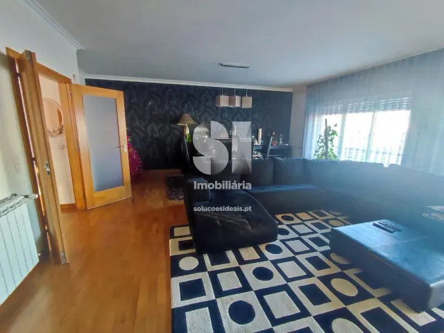 Moradia T4 - Castelo da Maia, Maia, Porto