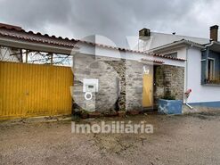 Moradia T3 - Poiares (Santo Andr�), Vila Nova de Poiares, Coimbra