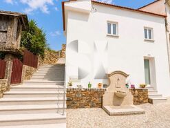 Moradia T1 - Covelo de Paiv�, Arouca, Aveiro