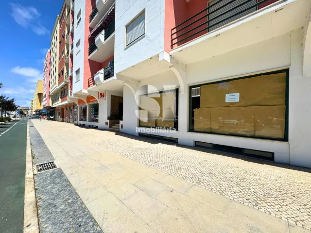 Com�rcio T0 - Torres Vedras, Torres Vedras, Lisboa - Miniatura: 2/37