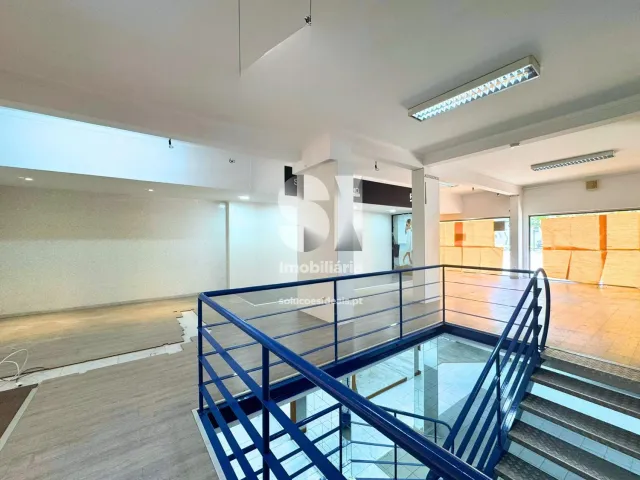 Com�rcio T0 - Torres Vedras, Torres Vedras, Lisboa - Miniatura: 15/37