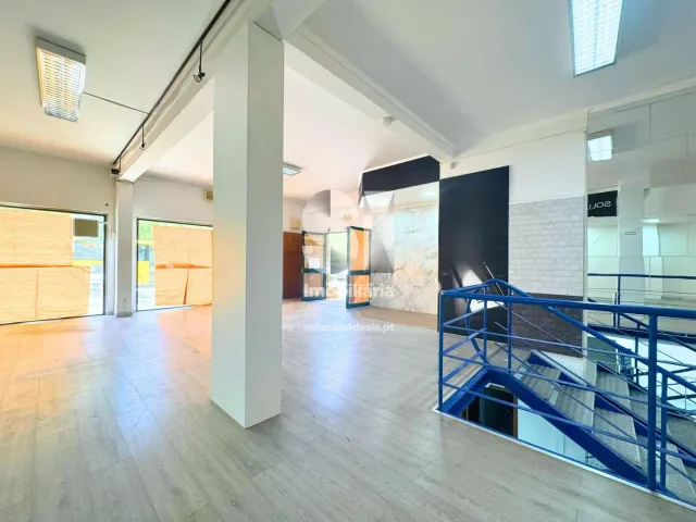 Com�rcio T0 - Torres Vedras, Torres Vedras, Lisboa - Miniatura: 17/37