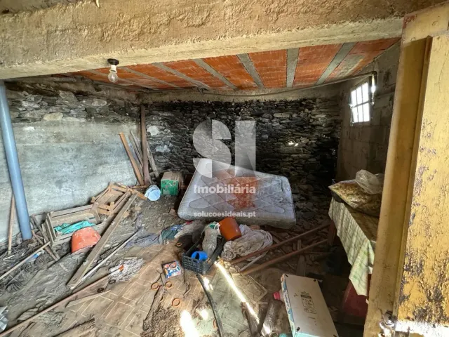 Moradia T2 - Fontes, Santa Marta de Penagui�o, Vila Real - Miniatura: 18/22