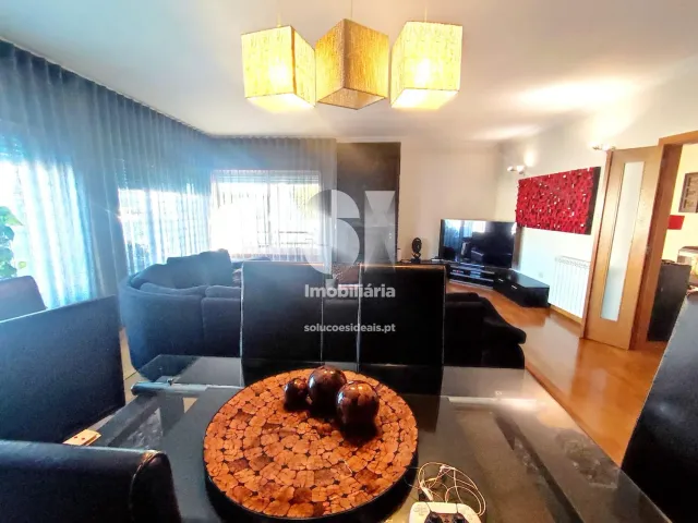 Moradia T4 - Castelo da Maia, Maia, Porto - Miniatura: 2/36