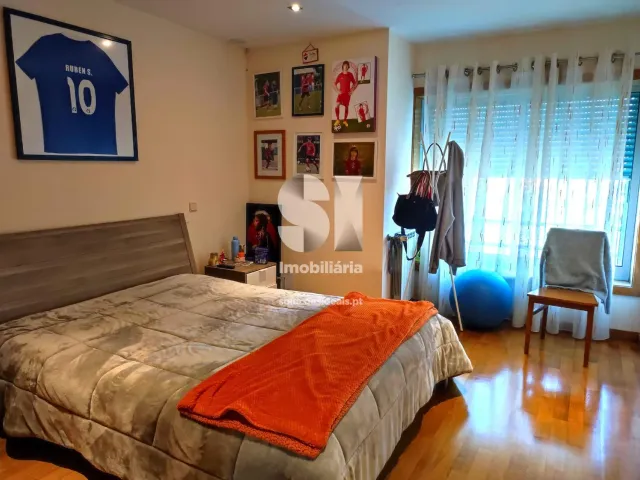 Moradia T4 - Castelo da Maia, Maia, Porto - Miniatura: 28/36