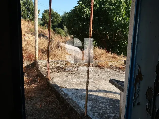 Moradia T2 - S�o Martinho da Corti�a, Arganil, Coimbra - Miniatura: 16/31